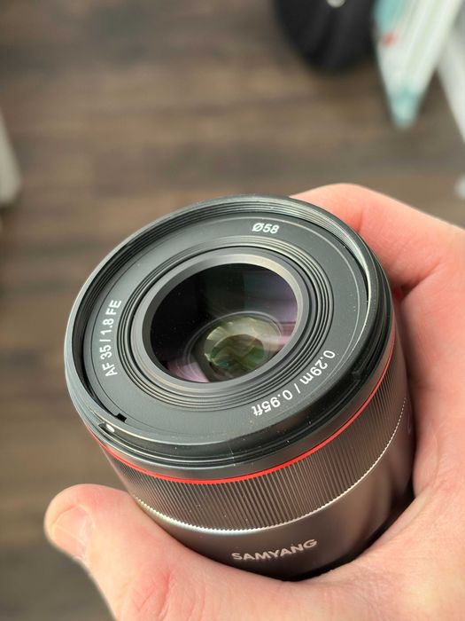 Об'єктив Samyang AF 35mm f1.8 EF для Sony E