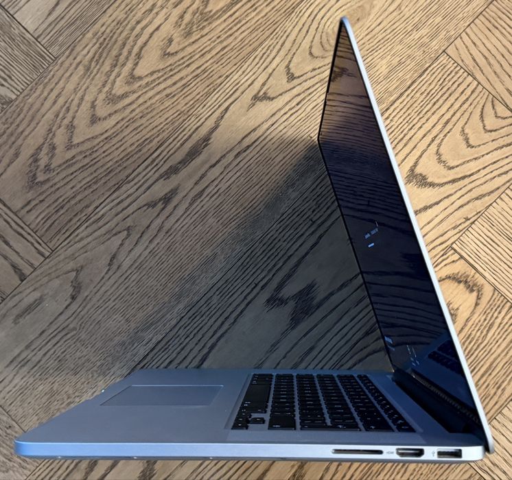 MacBook Pro A1398/2015/i7/2.5GHz/16GB/512GB/15.4/R9M370X/nowa bateria