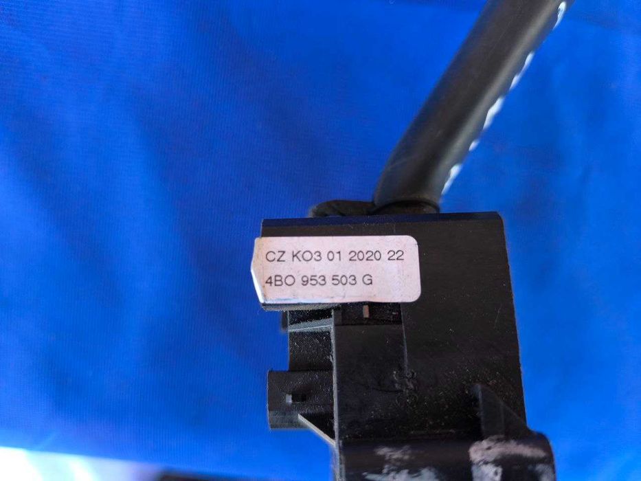 Підрульовий перемикач двірників Audi Skoda 4B0953503G
