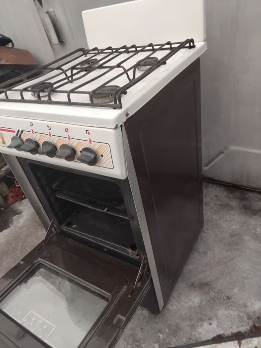 Продам газову плиту