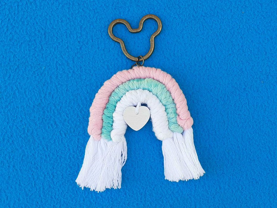 Porta chaves macramé // Chaveiro macrame // Arco-íris personalizado