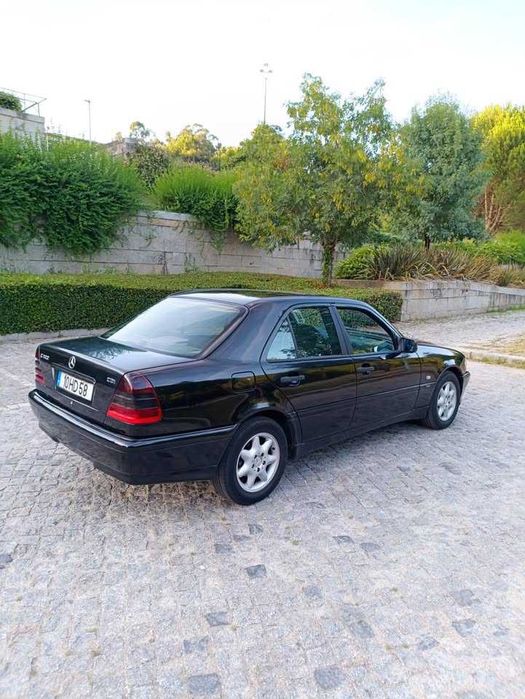 Mercedes C200 CDI, 1999. w202 com vários extras