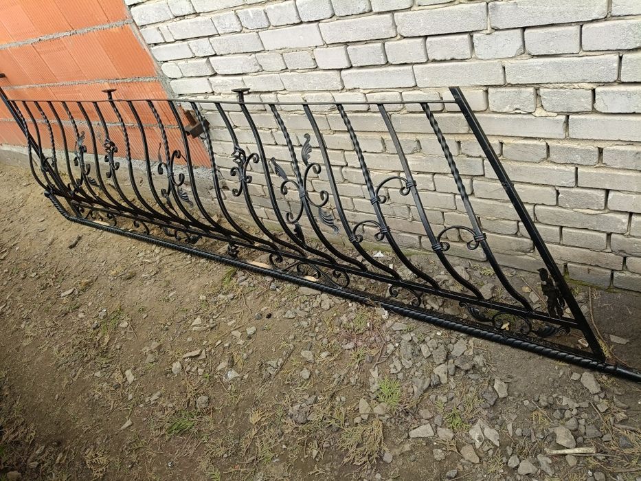 Poręcz kuta po demontażu