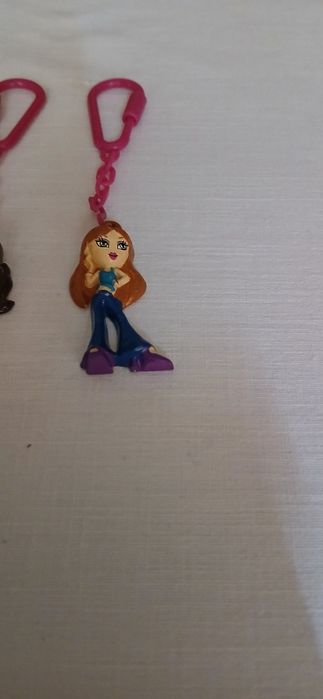 Dois porta-chaves Bratz, novos