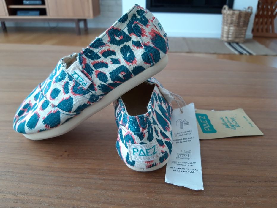Sapatos mini PAEZ novos