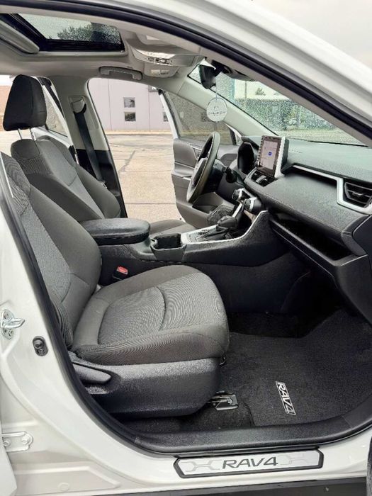 Toyota RAV4 2.5 Hybrid      2023