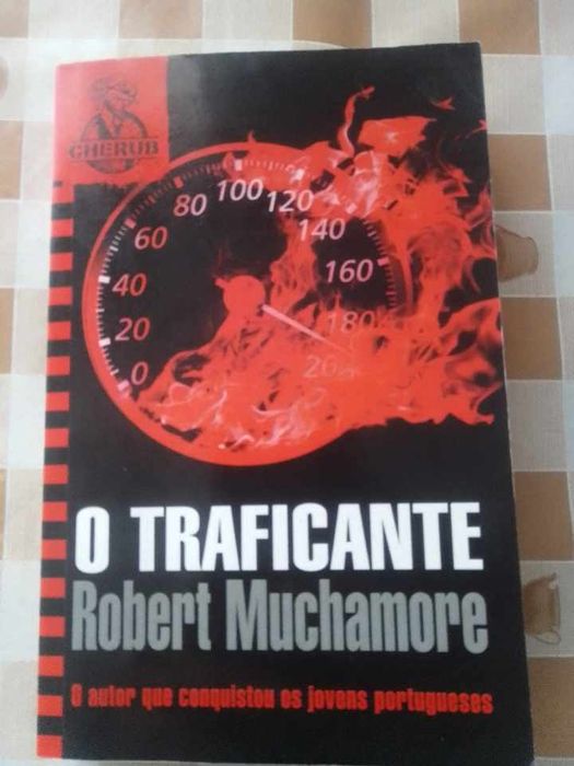 Livros  coleção CHERUB de Robert Muchamore