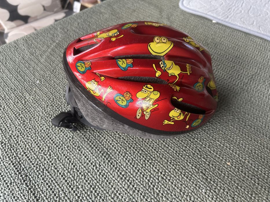 Kask dzieciecy regulowany