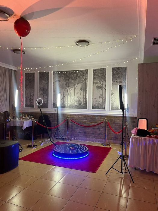 Fotobudka 360 rozkręć swoją imprezę z Imprezowo!