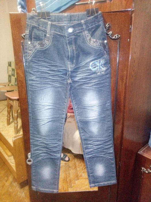 Продам джинсы,недорого