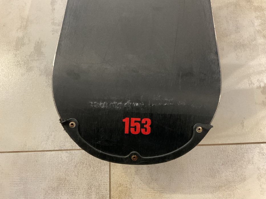 Deska snowboardowa VOLKL RENTAL ROCKER 153cm z wiazaniami RAVEN