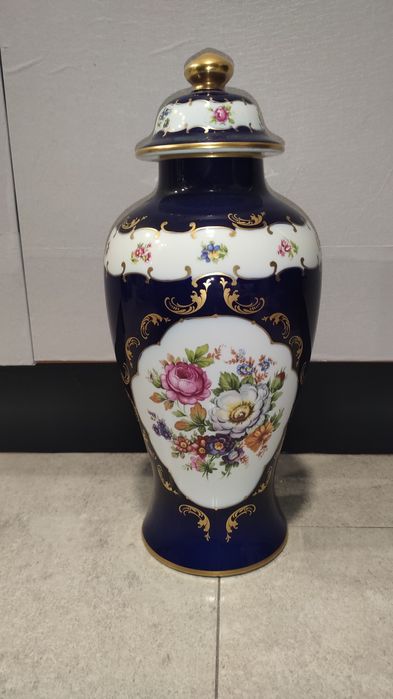 Potes e Vasos de porcelana marca Artibus feitos em portugual