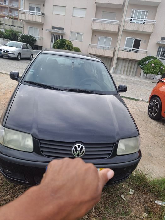 Carro Polo muito econômico