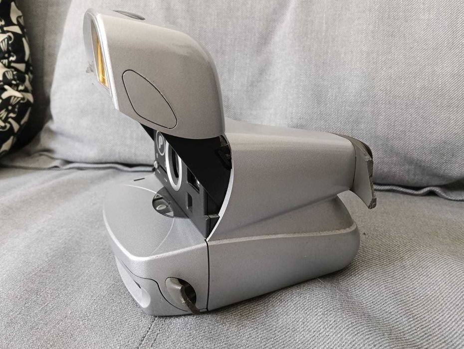 Câmera Polaroid P600 usada