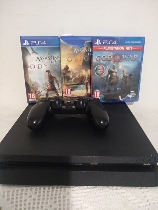 Ps4 e Com 3 Jogos