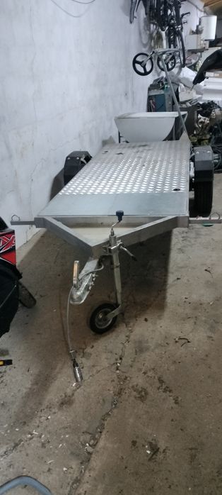 Atrelado para motos motocross. Ou outras com suspensão e amortecedores