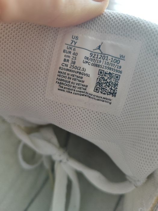 Buty Jordan białe unisex