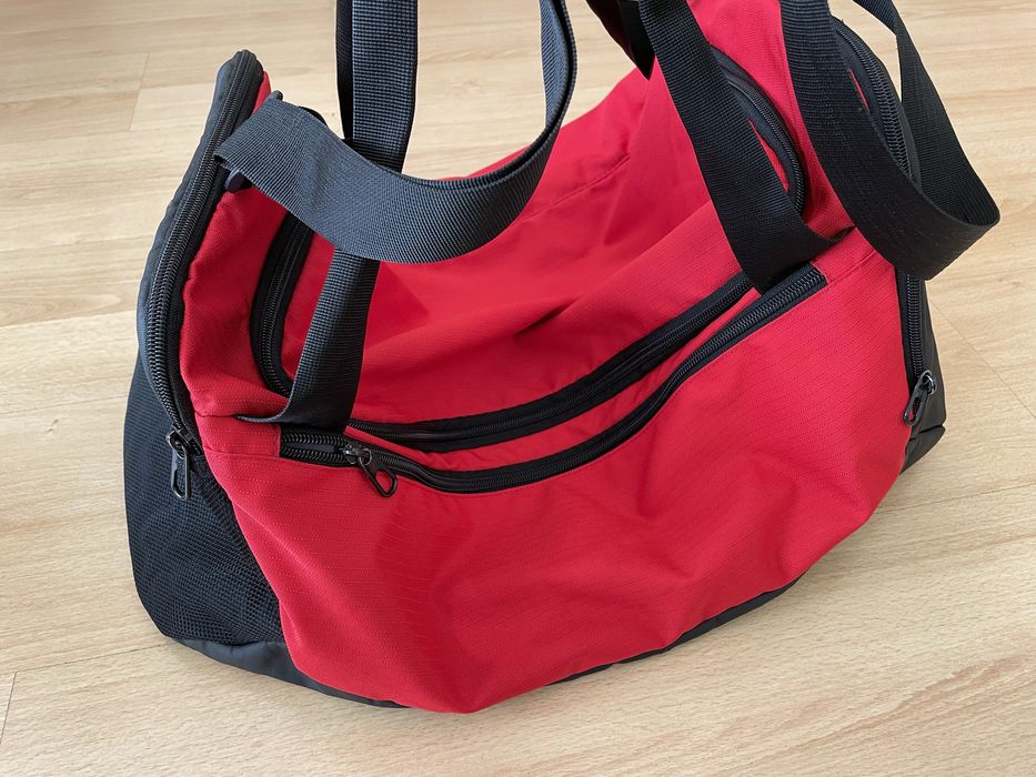 Torba Nike Brasilia czerwona