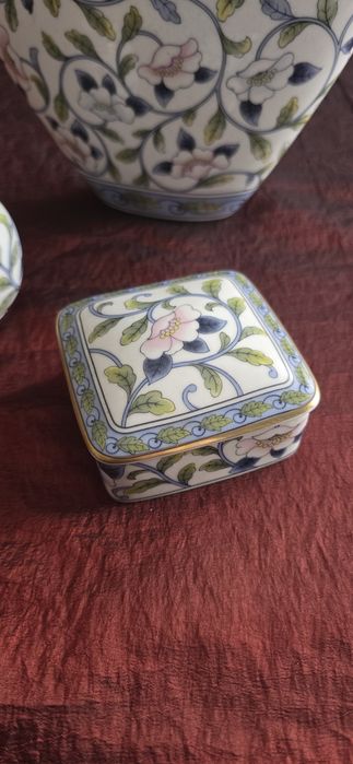 3 peças porcelana Neoclássica Portugal