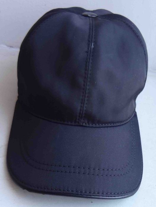 черная нейлоновая бейсболка Prada Италия