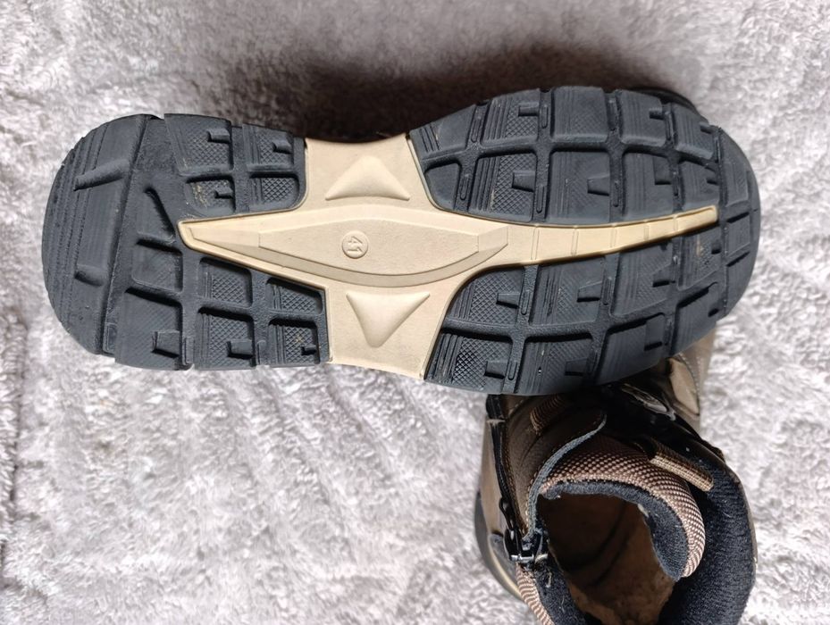 Зимові черевики для хлопця