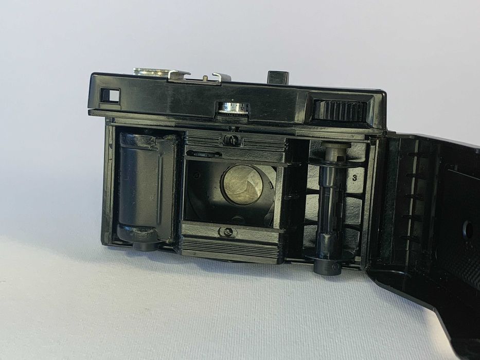 Máquina Fotográfica Analógica LOMO Smena 8M (USSR / Vintage)