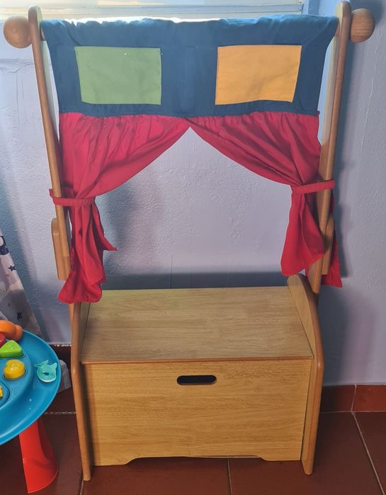 Baú de madeira (teatro infantil)