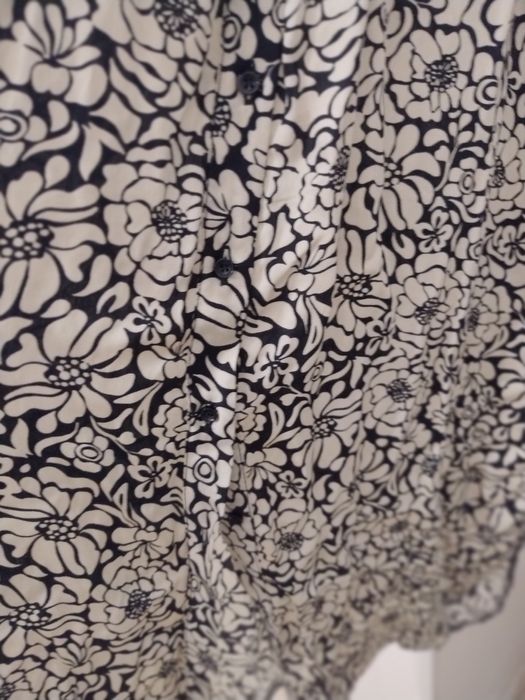 Sukienka długa na guziczki