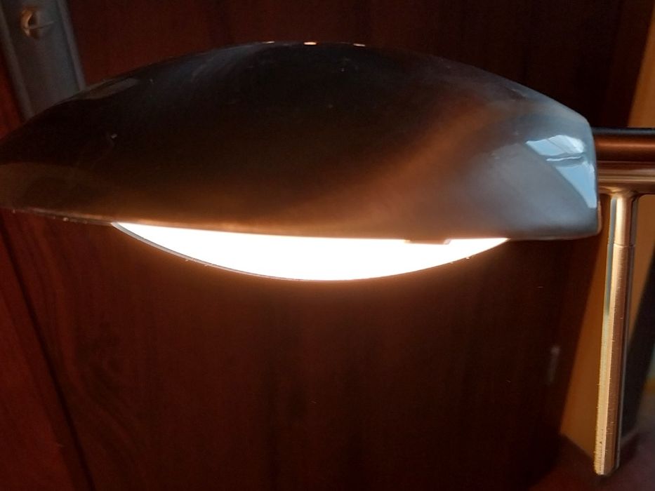 Lampa stojąca ze ściemniaczem