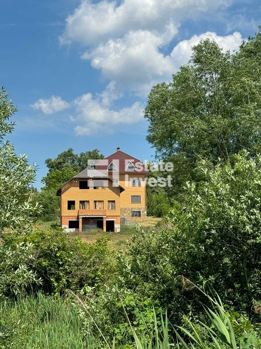 Продаються 2 будинки за ціною одного, с. Литвинівка, 35 км від Києва