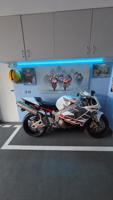 Honda CR500 e VTR1000