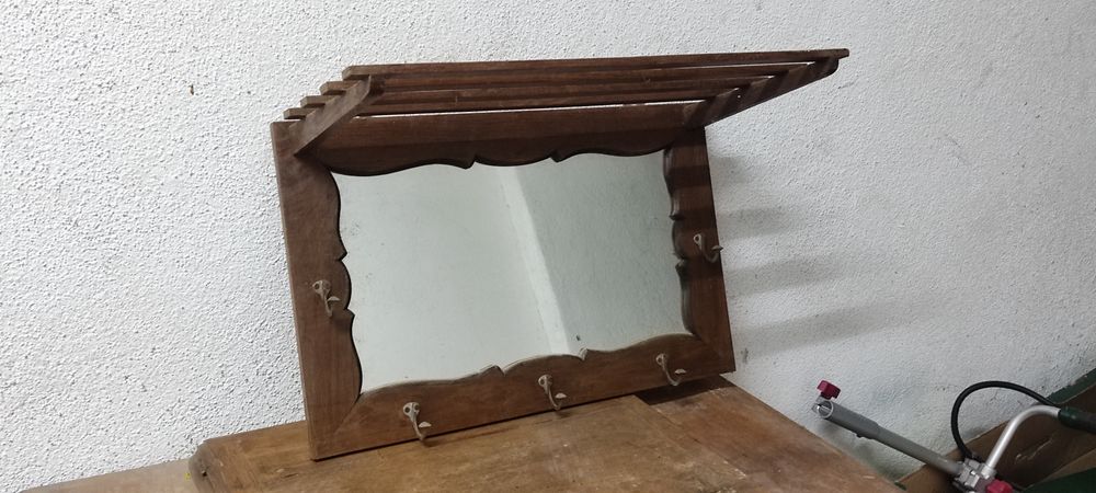 2 Cabideiros antigos
