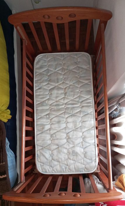 Berço para bebé com rodas