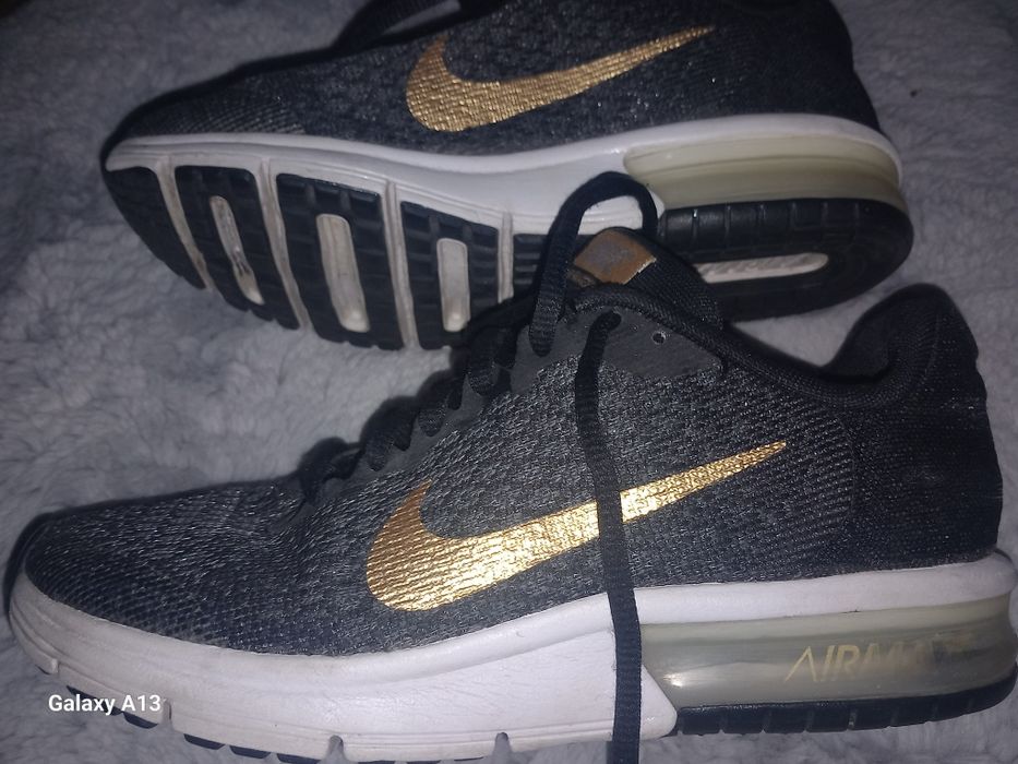 Nike Air Max Sequent 2