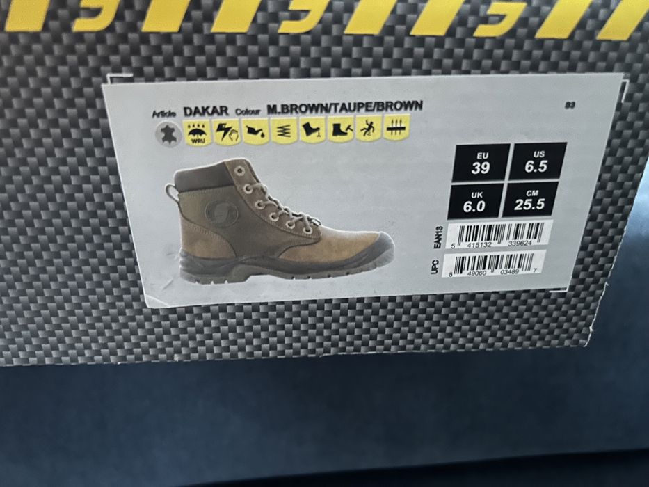 Safety shoes -nowe buty