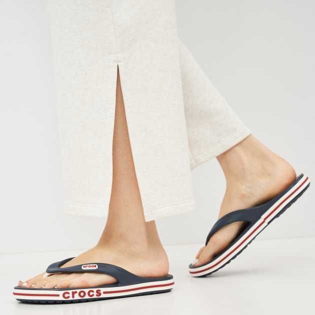 Шлепки Crocs Bayaband Flip.