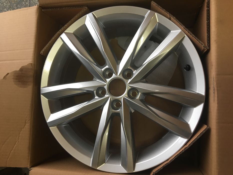 Felga 7,0x17 ET51 VW POLO 2G0 oryginał