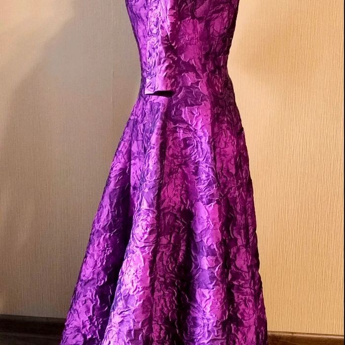 Платье миди бренда  Talbot Runhof