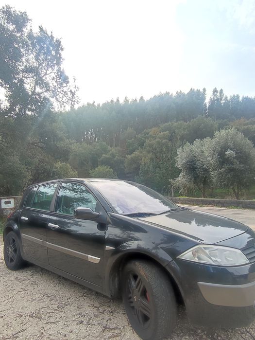 Renault Megane 1.5 foto 2