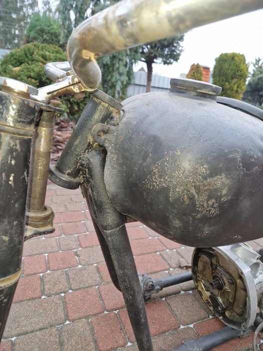 Продам запчастини на  мото М 72.