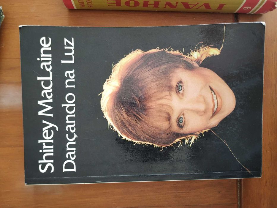 Dancing in the Light - Shirley MacLaine64552472041987120