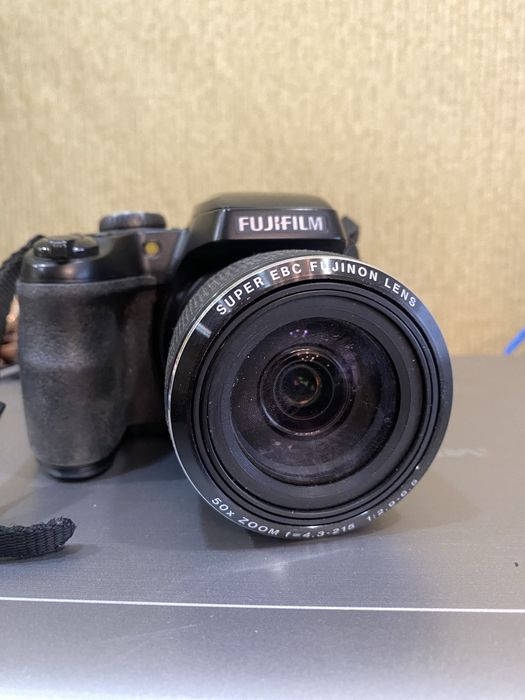 Fudjifilm pinepix s9400w