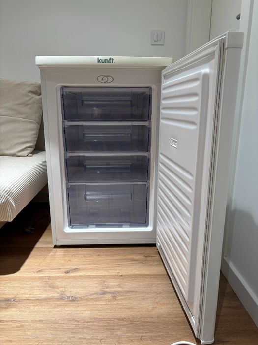 Arca Vertical KUNFT Kuf2532 Wh (Estático - 85 cm - 85 L - Branco)