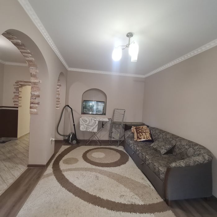 Продається чудовий сімейний будинок в м.Берегове.