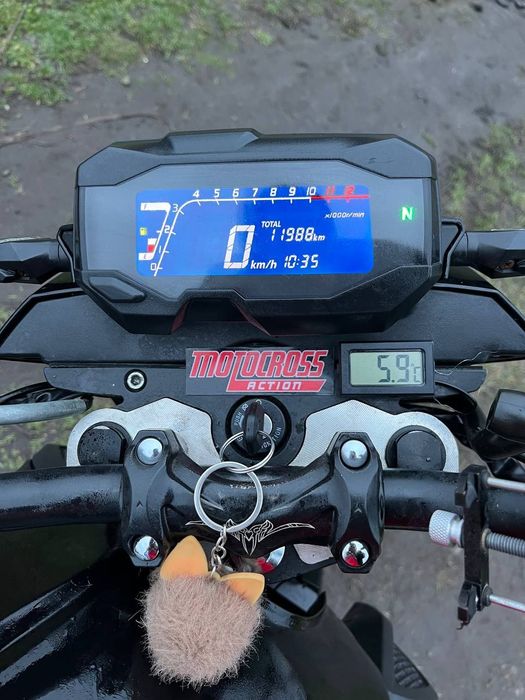 Продам спарк р33 250