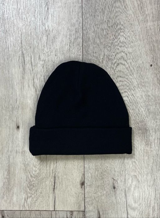 Guess Los Angeles шапка демисезонная черная