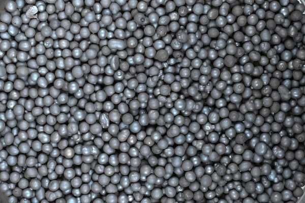 Śrut staliwny stalowy łamany