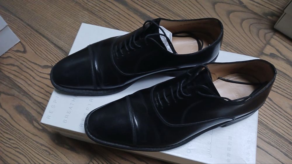 Туфлі Bally, стан як новий. Розмір 43. Ціна 2000 грн