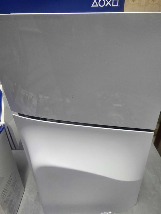 Sony PlayStation 5 Slim Standard Edition 1TB