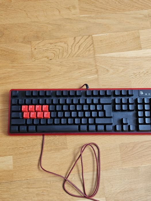 Klawiatura membranowo mechaniczna